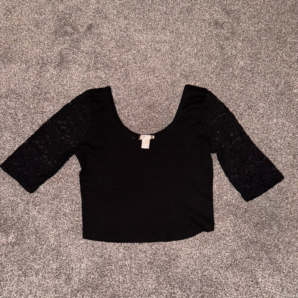 Bozzolo Black Cropped‎ Half-Sleeved Top
